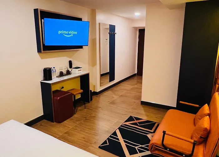 Hotel Emiri - Nana 4*